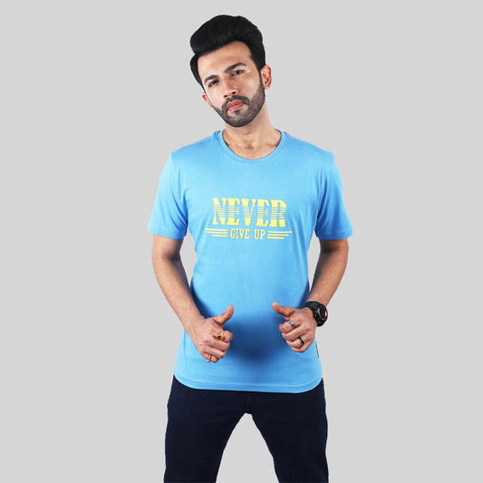 "NEVER GIVE UP" Blue Crew Neck T-Shirt