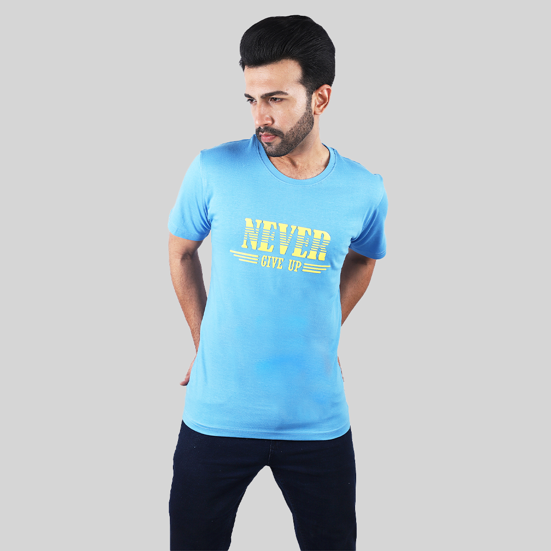 "NEVER GIVE UP" Blue Crew Neck T-Shirt