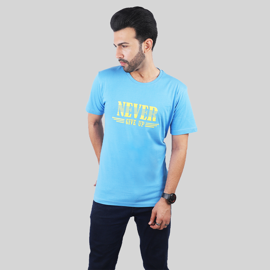 "NEVER GIVE UP" Blue Crew Neck T-Shirt